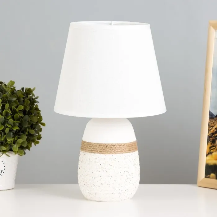 Lampe de table décorative moderne - image 1
